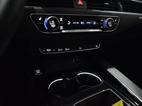 Used 2023 Audi A4 2.0T Premium w/ Convenience Package image 21