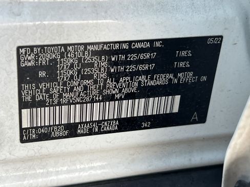 Used 2022 Toyota RAV4 LE AWD/4WD image 26