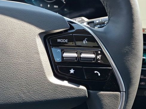Certified 2025 Kia Niro Wind w/ Wind Preserve Package FWD image 21