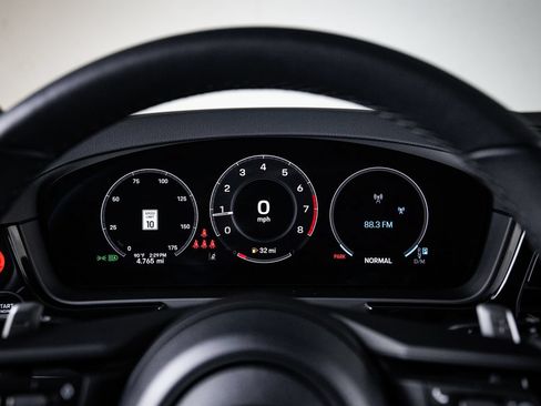 Certified 2026 Porsche Cayenne AWD/4WD image 15