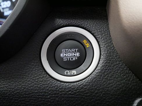 Used 2022 RAM 1500 Laramie image 37