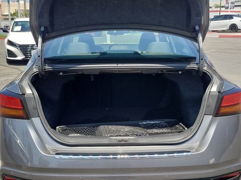 Used 2023 Nissan Altima 2.5 SV FWD image 22