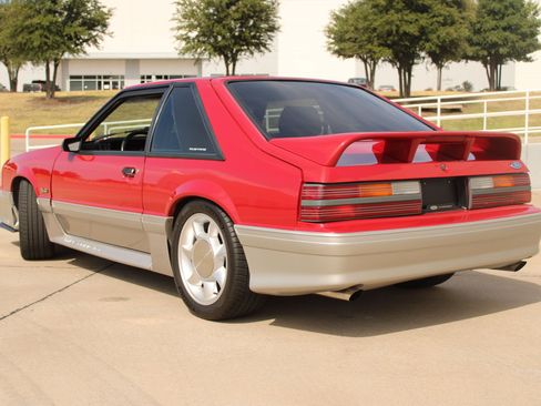 Used 1989 Ford Mustang GT RWD image 9