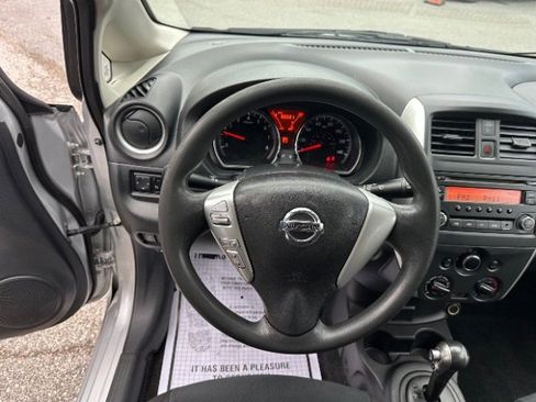 Used 2018 Nissan Versa Note S image 16