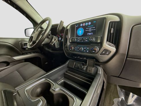 Used 2018 Chevrolet Silverado 1500 LT w/ All Star Edition image 33