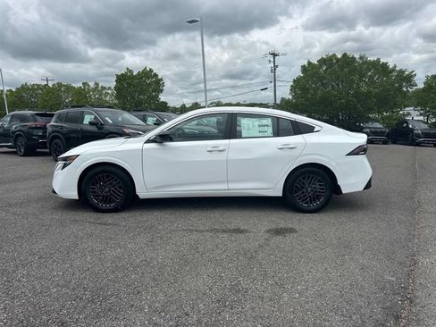 New 2026 Nissan Sentra SV FWD image 8