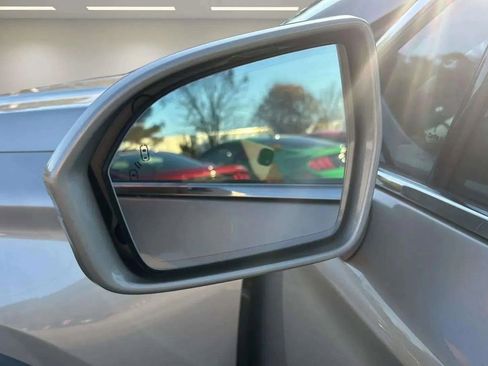 Used 2017 Lincoln MKC Reserve image 10