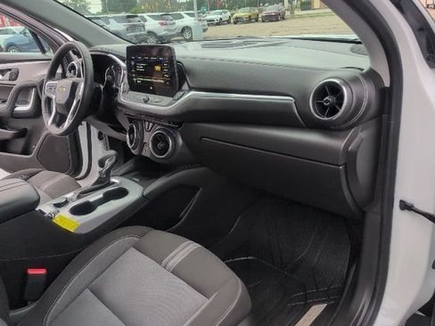Used 2024 Chevrolet Blazer LT w/ Convenience Package FWD image 44