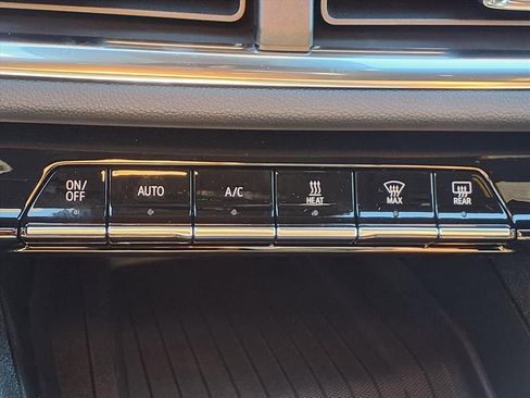 New 2026 Chevrolet Equinox EV LT w/ Comfort Package AWD/4WD image 5