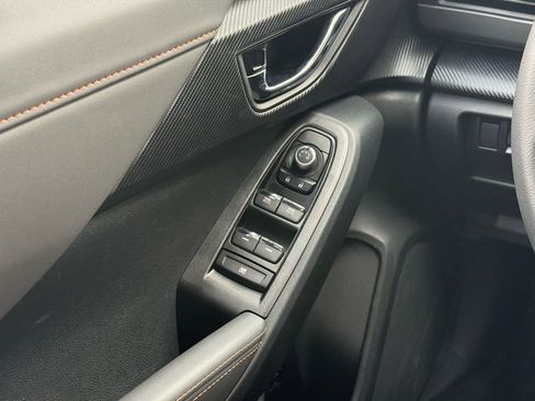 Certified 2025 Subaru Crosstrek 2.5i Limited w/ Crosstrek Mirror Package image 8