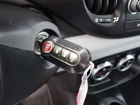 Used 2014 FIAT 500L Easy w/ Popular Equipment Group FWD image 34