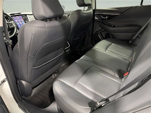 Certified 2022 Subaru Outback Limited image 31