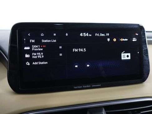 Used 2023 Hyundai Santa Fe Calligraphy image 32