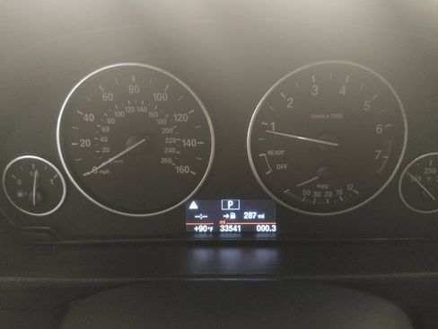 Used 2018 BMW 320i Sedan RWD image 23