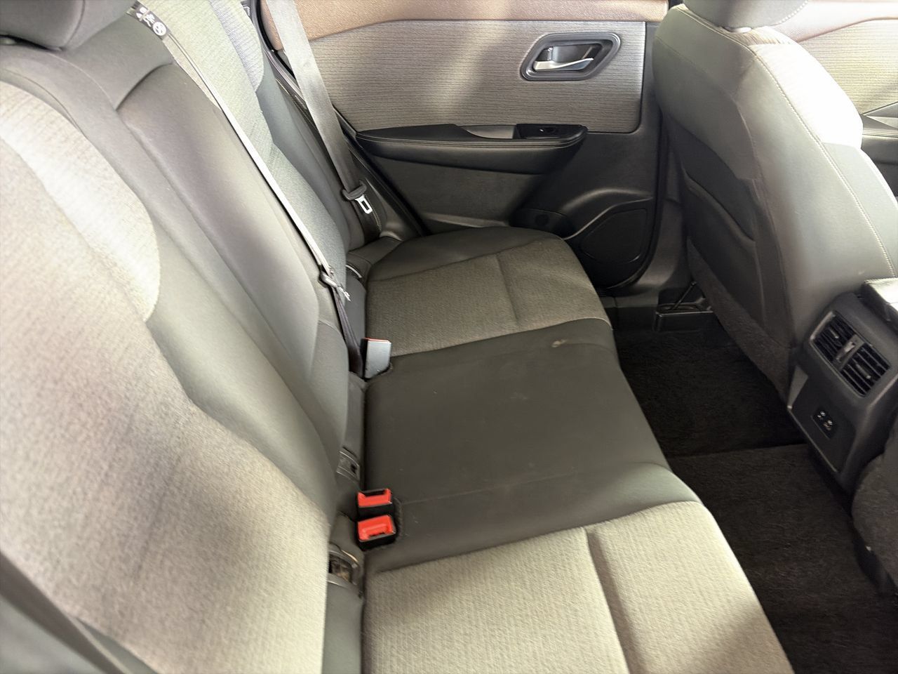 Used 2022 Nissan Rogue SV AWD/4WD image 22
