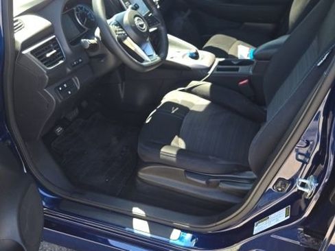 Used 2023 Nissan Leaf S FWD image 15