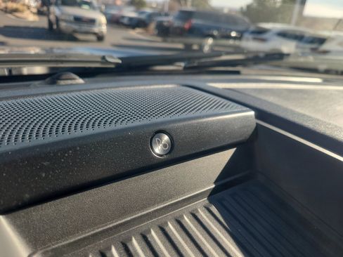 Used 2022 Ford F350 Platinum image 27