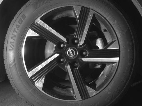 Used 2025 Nissan Sentra SV image 13