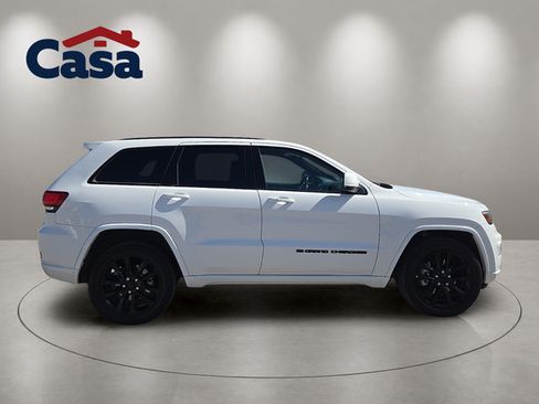 Used 2022 Jeep Grand Cherokee Laredo X RWD image 6