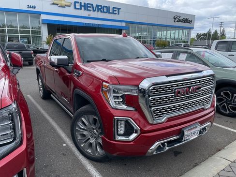 Used 2021 GMC Sierra 1500 Denali w/ Denali Ultimate Package AWD/4WD image 10