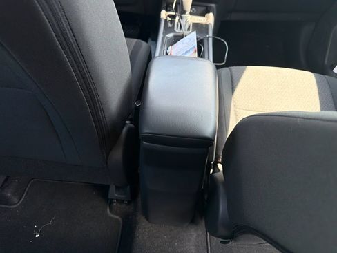 Used 2025 Nissan Kicks S AWD/4WD image 26