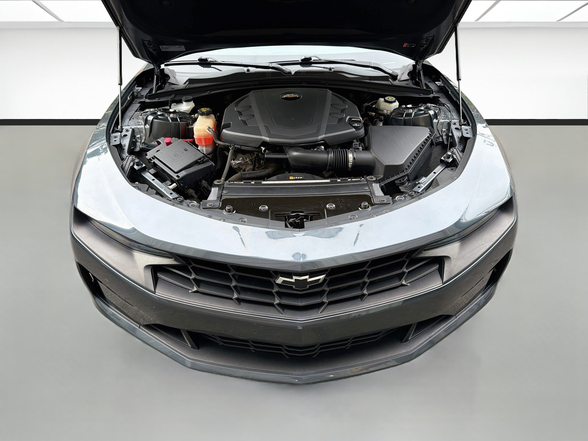 Used 2020 Chevrolet Camaro LT RWD image 26