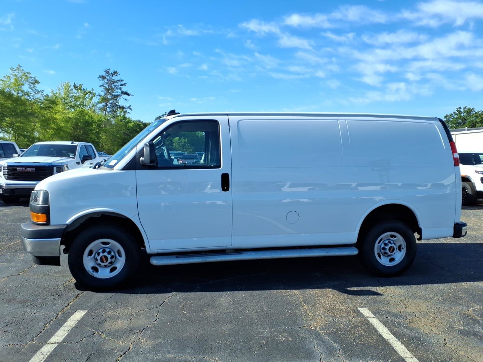 Used 2024 GMC Savana 2500 w/ Driver Convenience Package RWD image 1