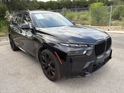 Certified 2026 BMW X7 xDrive40i w/ M Sport Package AWD/4WD image 4