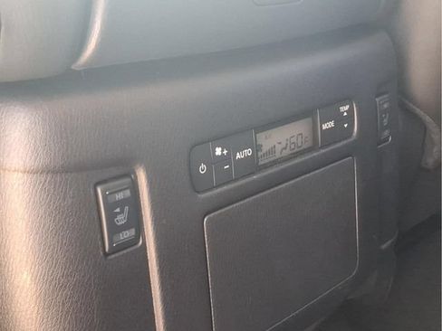 Used 2023 Nissan Armada Platinum w/ Captain's Chairs Package RWD image 22