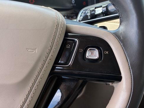 Used 2023 Lincoln Aviator Reserve w/ Equipment Group 201A AWD/4WD image 20