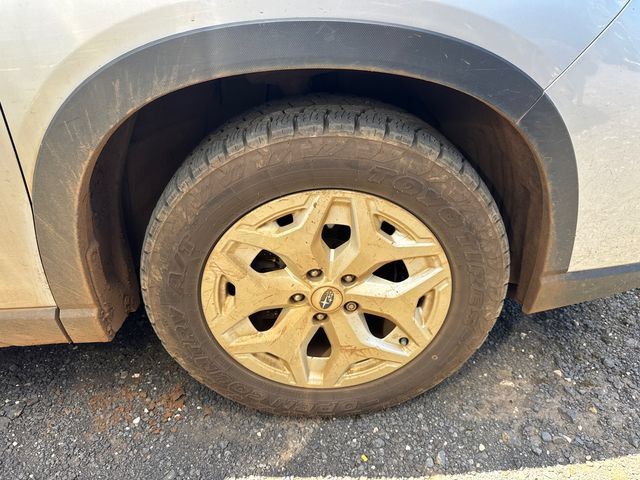 Used 2021 Subaru Forester AWD/4WD image 17
