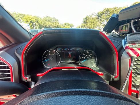 Used 2015 Ford F150 Lariat w/ Equipment Group 502A Luxury image 42