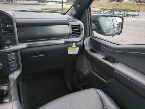 New 2026 Ford F150 Lariat image 17