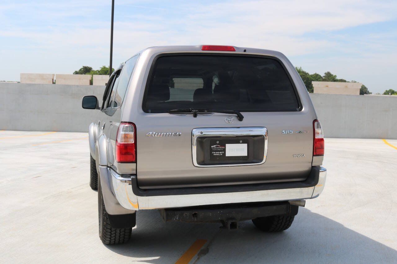 Used 2002 Toyota 4Runner SR5 AWD/4WD image 8