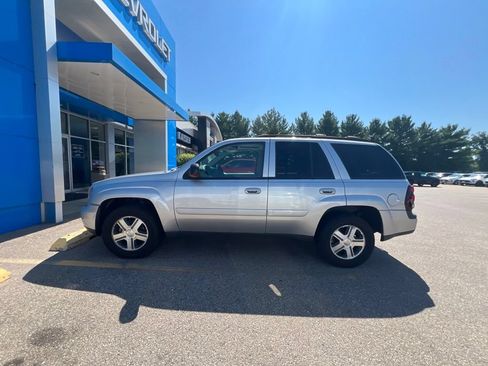 Used 2005 Chevrolet TrailBlazer LT AWD/4WD image 8