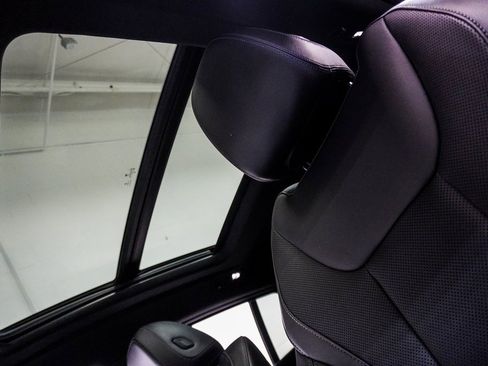 Used 2022 BMW X4 xDrive30i image 8