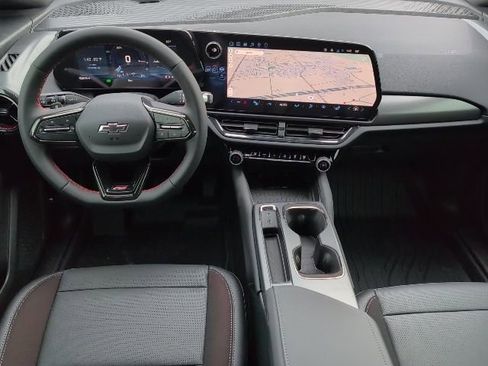 New 2026 Chevrolet Equinox EV RS image 4