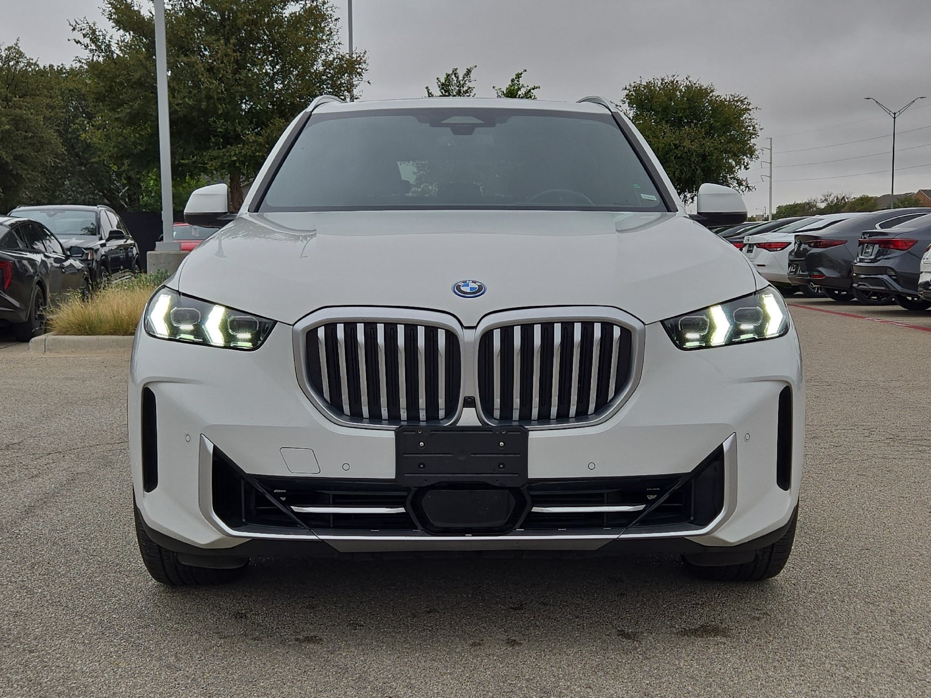 Used 2025 BMW X5 xDrive50e AWD/4WD image 10