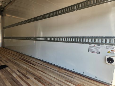 New 2024 Chevrolet Low Cab Forward image 33