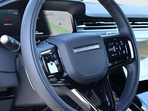 New 2025 Land Rover Range Rover Sport Dynamic SE AWD/4WD image 14