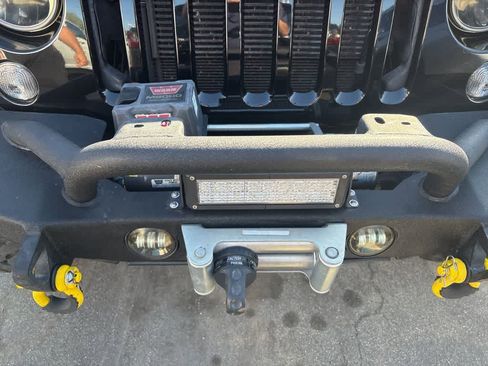 Used 2015 Jeep Wrangler Unlimited Rubicon w/ Max Tow Package image 2