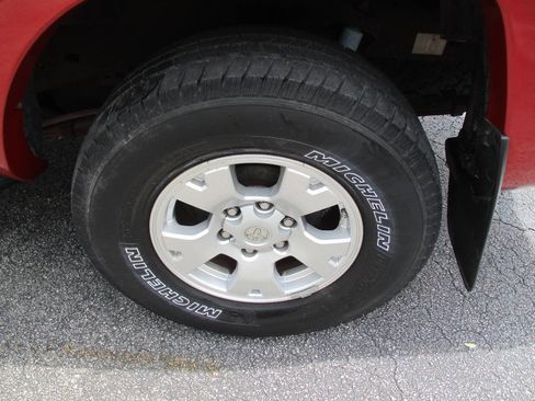 Used 2013 Toyota Tacoma PreRunner w/ TRD Off-Road Pkg image 28