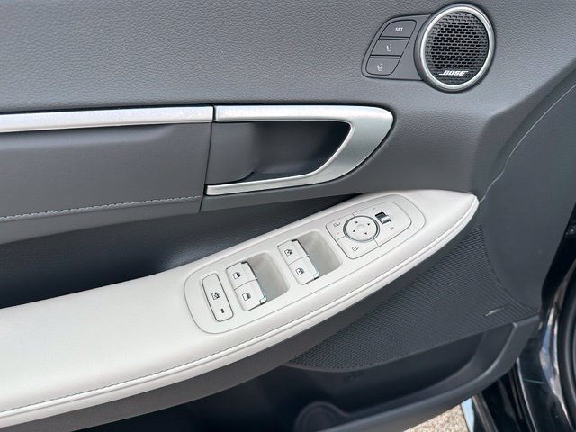 Used 2025 Hyundai Sonata Limited FWD image 20