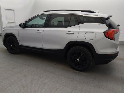 Used 2020 GMC Terrain SLE w/ Driver Convenience Package FWD image 3