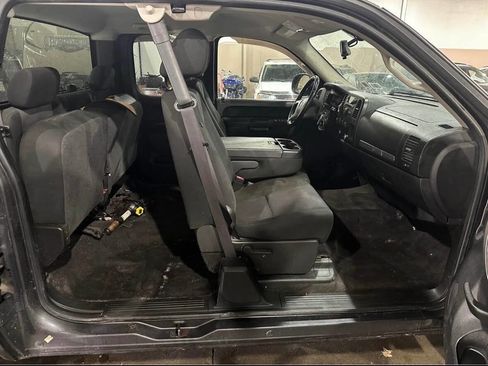 Used 2010 Chevrolet Silverado 1500 LT w/ Power Pack Plus image 9