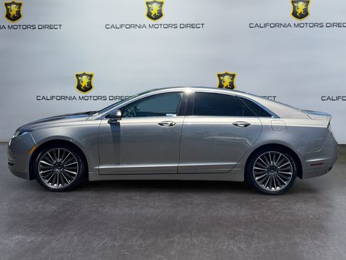 Used 2016 Lincoln MKZ w/ Equipment Group 300A Reserve FWD image 2