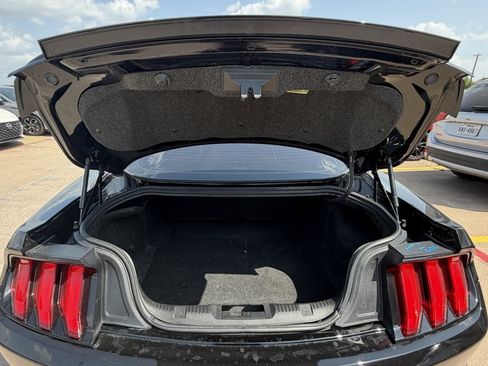 Used 2021 Ford Mustang GT Premium w/ Equipment Group 401A RWD image 4