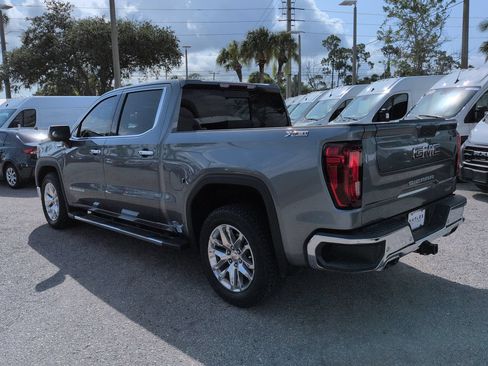 Used 2021 GMC Sierra 1500 SLT AWD/4WD image 7