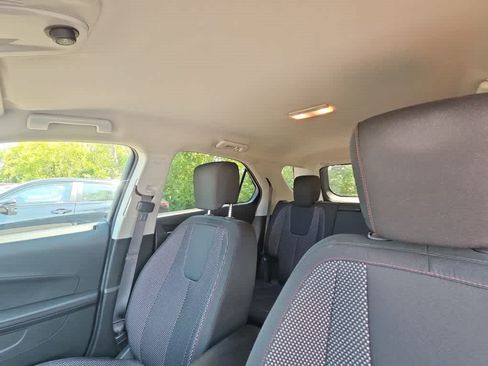 Used 2017 Chevrolet Equinox LT w/ Convenience Package AWD/4WD image 7