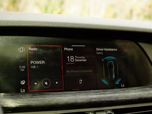 Used 2021 Alfa Romeo Stelvio Sprint w/ Sun & Sound Package image 17